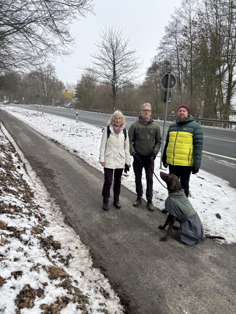 Grüne fordern mehr Verkehrssicherheit an der Theenhausener Straße